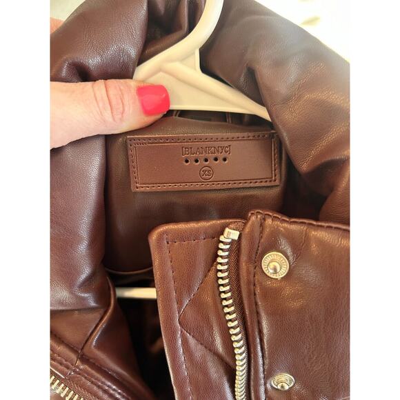 BLANK NYC Burgundy Faux Leather HOT SHOT VEST with Belt Small 4-8 NEW - Picture 6 of 10